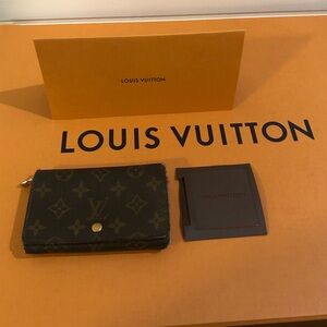 Louis Vuitton PorteMonnaie Tressor Monogram Wallet